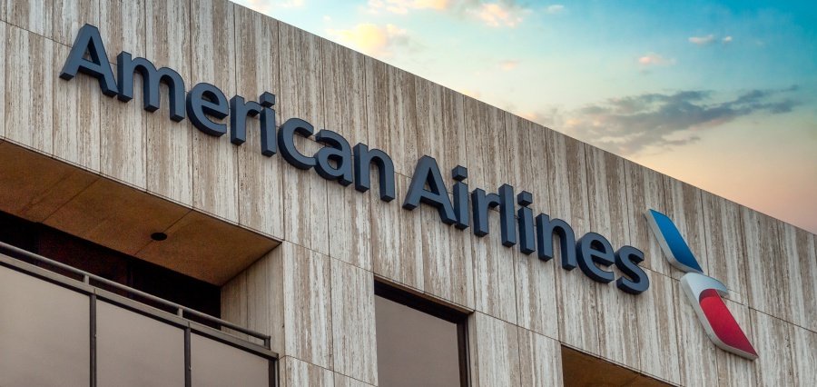 Read more about the article South West and American Airlines Hike Revenue Projections That Fuel Stock Climbs